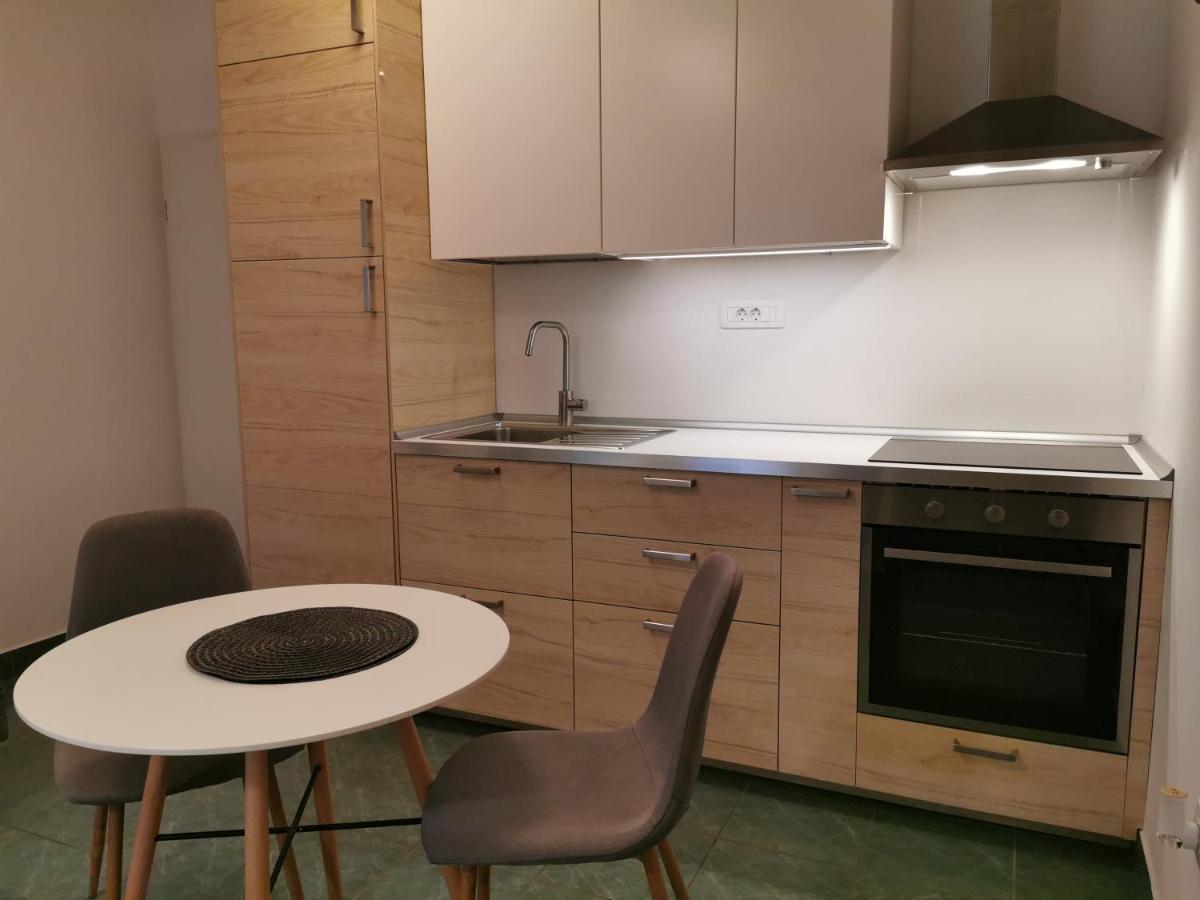 Goriska Apartments Ajdovščina エクステリア 写真