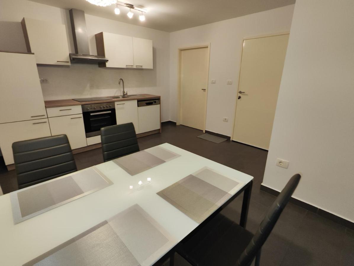 Goriska Apartments Ajdovščina エクステリア 写真